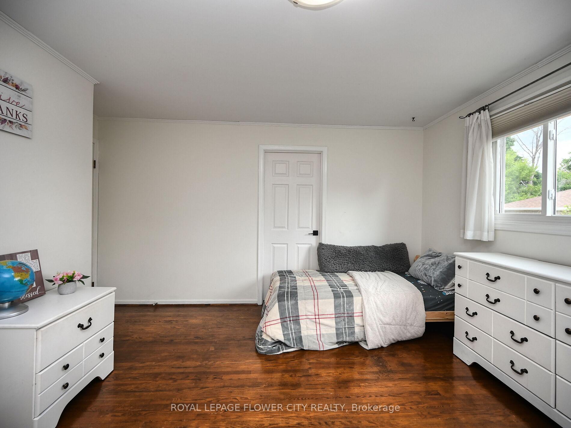 Photo 24 of 2 Aintree Crescent, Brampton, Avondale — HOMEH