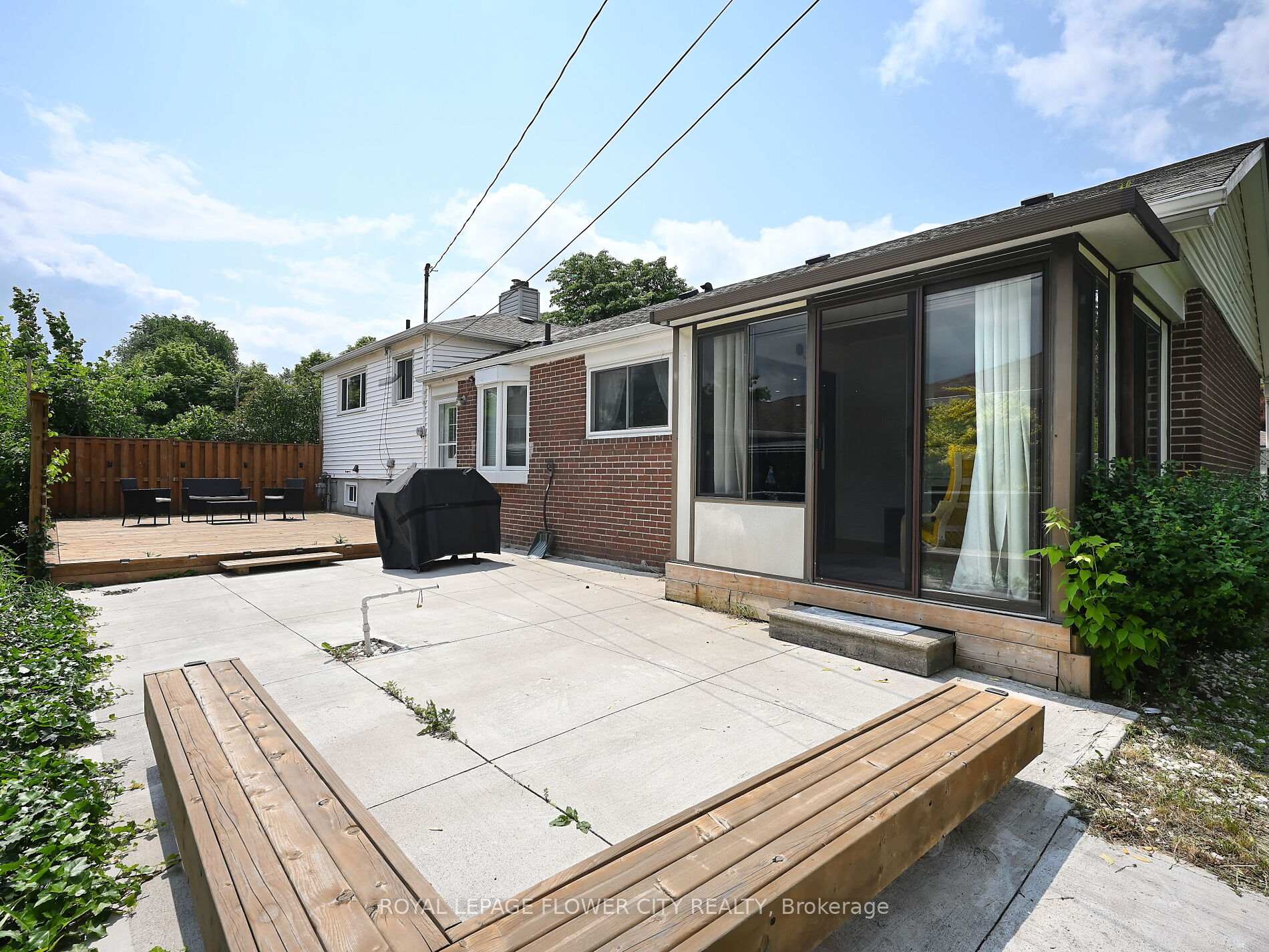 Photo 23 of 2 Aintree Crescent, Brampton, Avondale — HOMEH