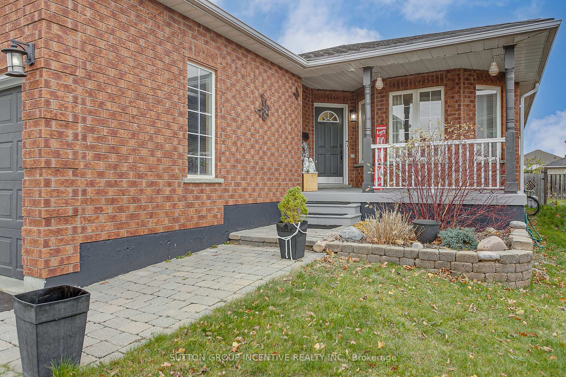 Photo 2 of 24 Ruffet Drive, Barrie, Edgehill Drive — HOMEH