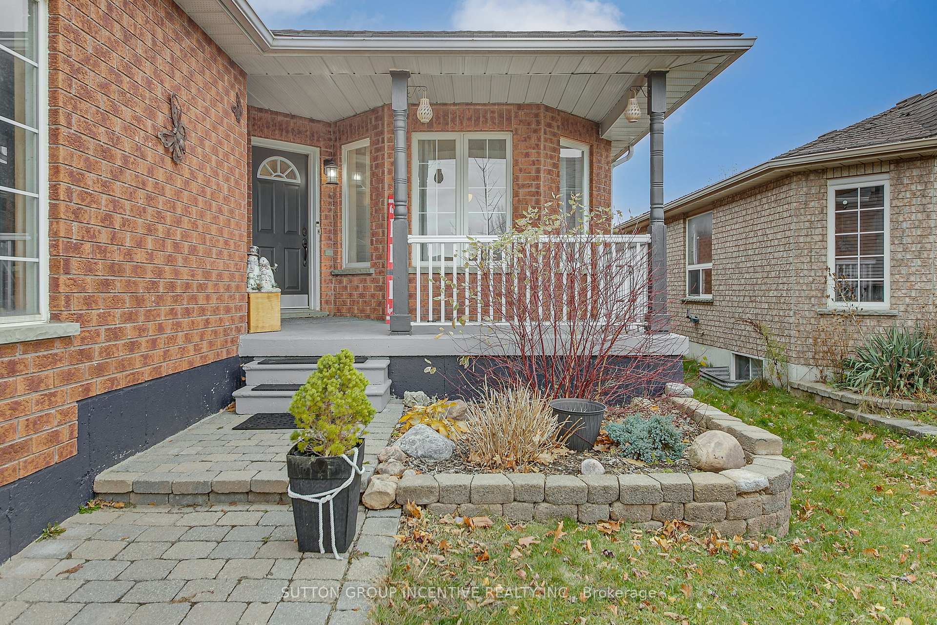 Photo 3 of 24 Ruffet Drive, Barrie, Edgehill Drive — HOMEH