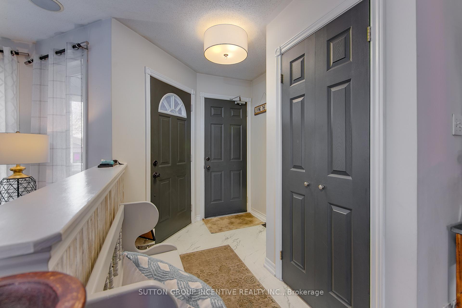 Photo 4 of 24 Ruffet Drive, Barrie, Edgehill Drive — HOMEH