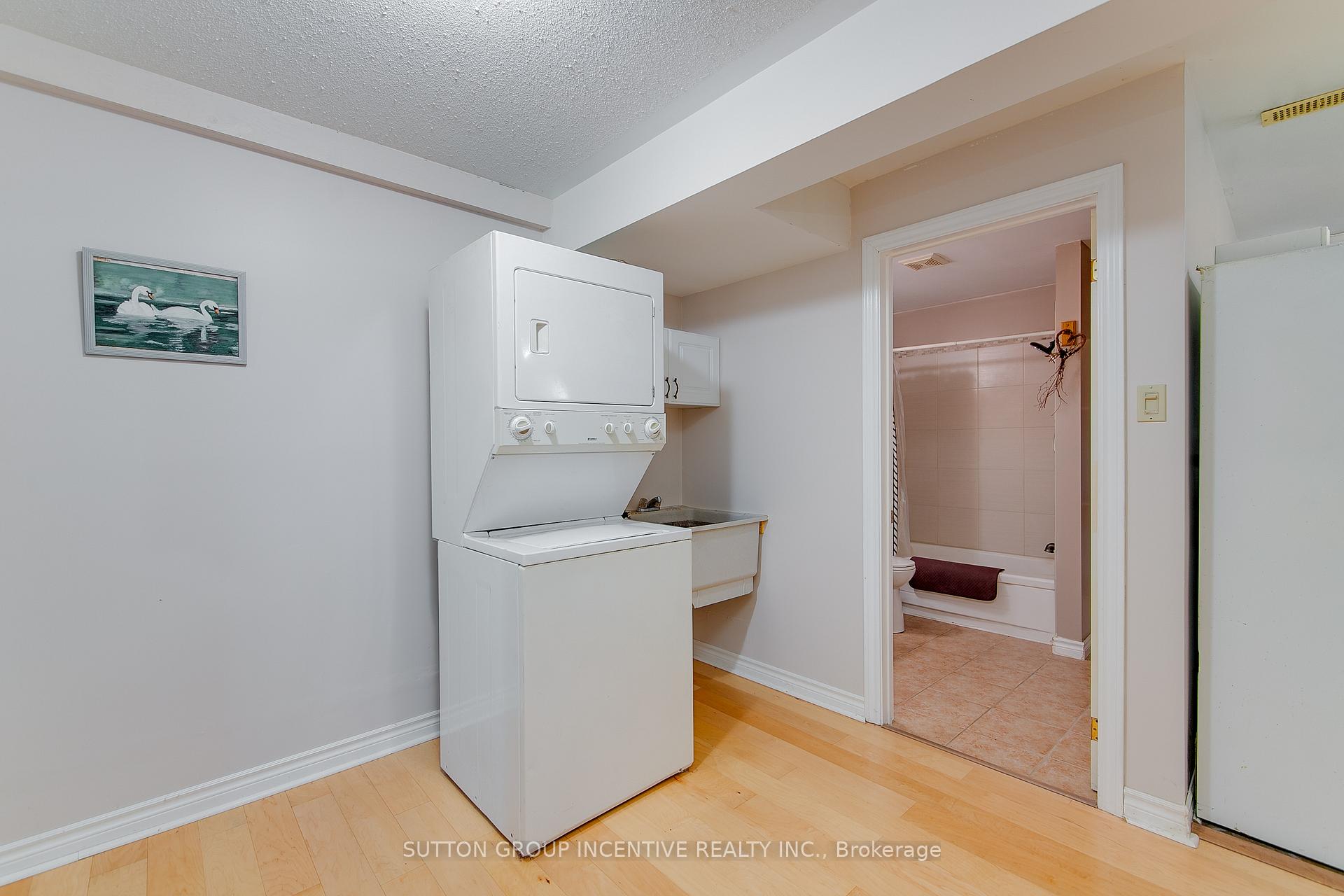 Photo 22 of 24 Ruffet Drive, Barrie, Edgehill Drive — HOMEH