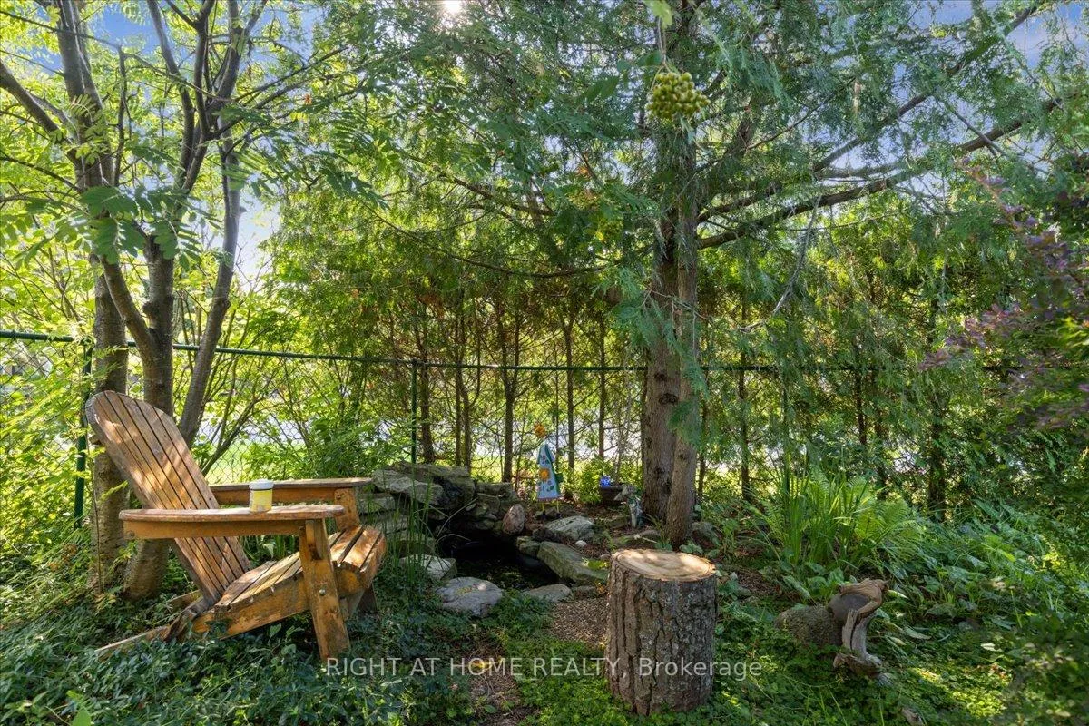 Photo 22 of 1 Harrogate Place, Ottawa, Crystal Beach — HOMEH