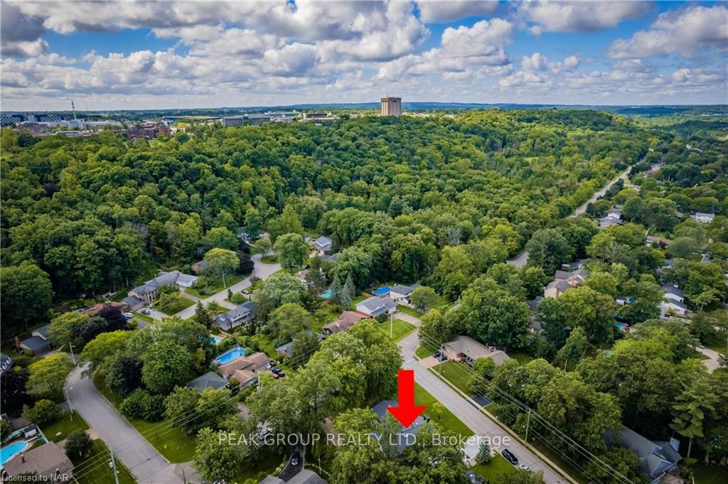 Photo 27 of 189 Lockhart Drive, St. Catharines, Glendale/Glenridge — HOMEH
