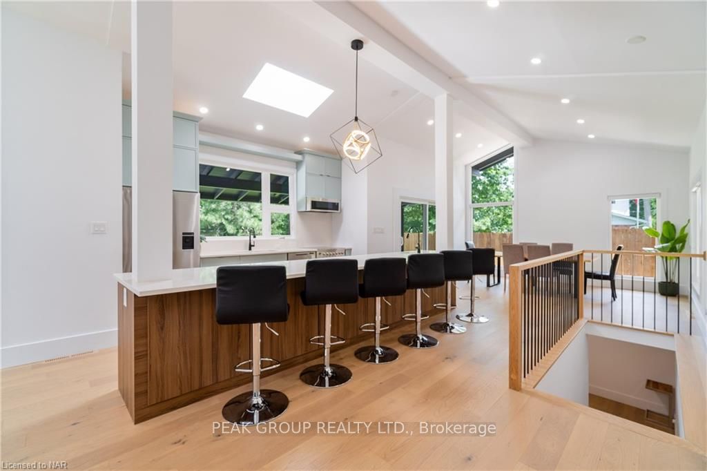 Photo 8 of 189 Lockhart Drive, St. Catharines, Glendale/Glenridge — HOMEH