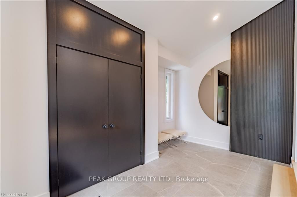 Photo 5 of 189 Lockhart Drive, St. Catharines, Glendale/Glenridge — HOMEH
