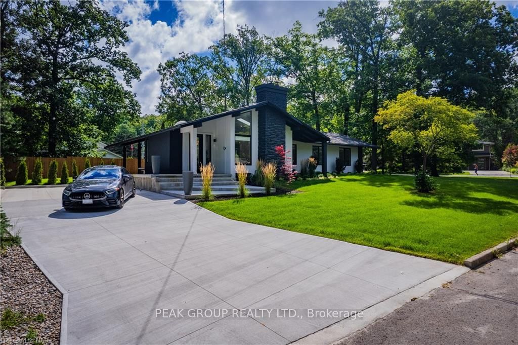 Photo 2 of 189 Lockhart Drive, St. Catharines, Glendale/Glenridge — HOMEH
