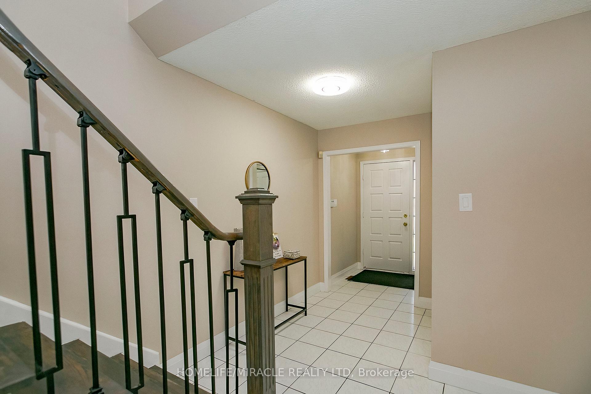 Photo 6 of 107 Michigan Avenue, Brampton, Fletcher's Creek South — HOMEH