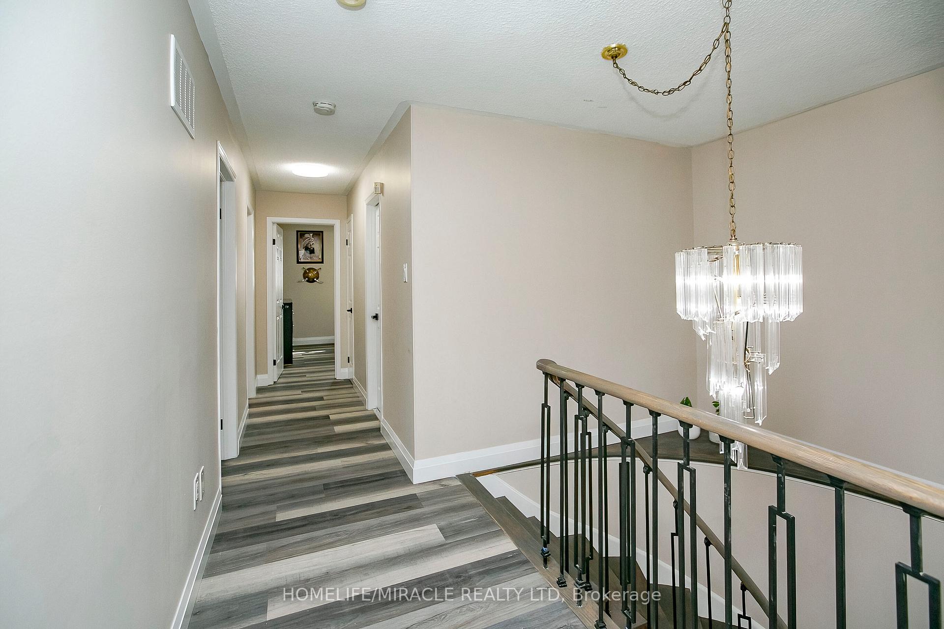 Photo 19 of 107 Michigan Avenue, Brampton, Fletcher's Creek South — HOMEH