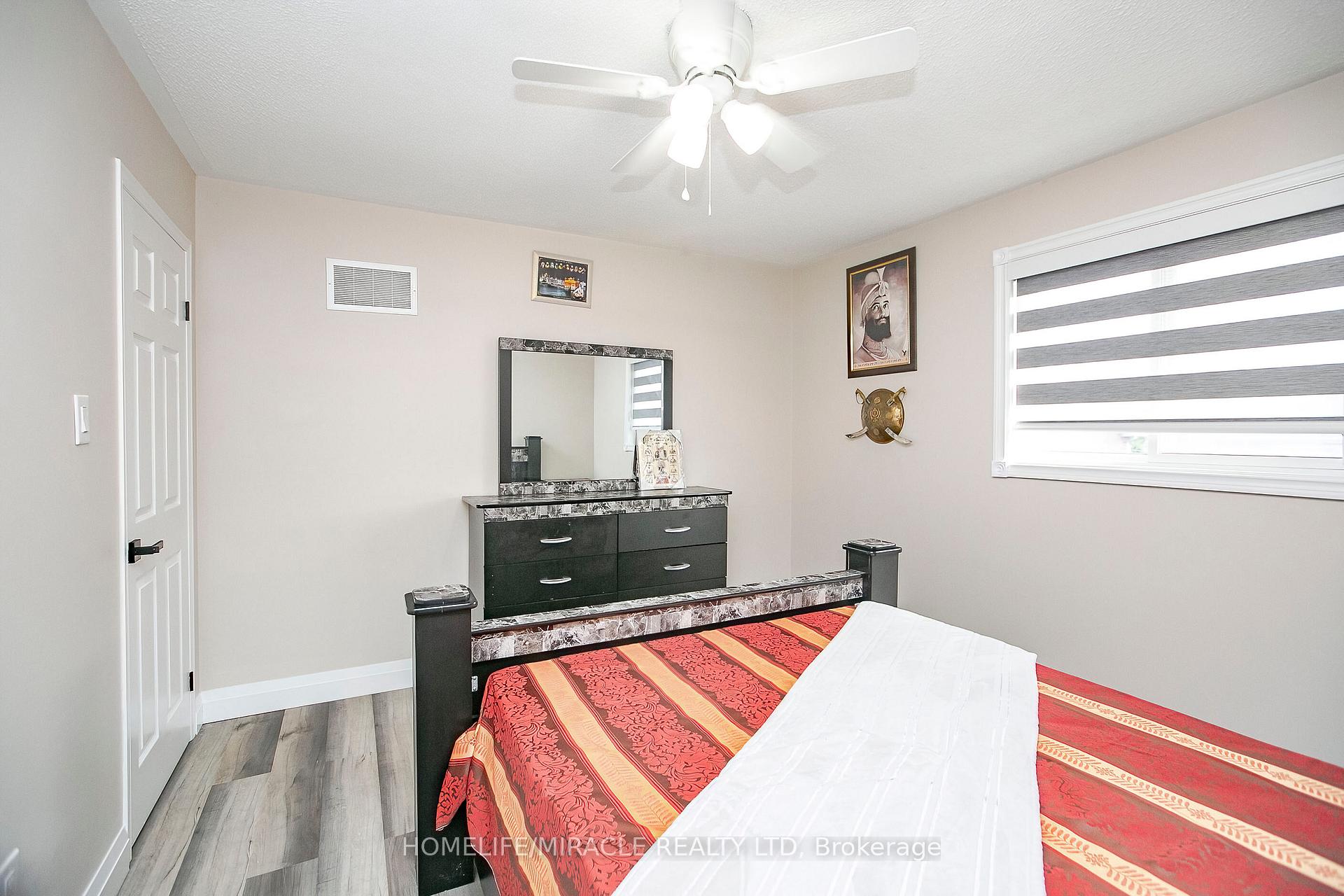 Photo 32 of 107 Michigan Avenue, Brampton, Fletcher's Creek South — HOMEH