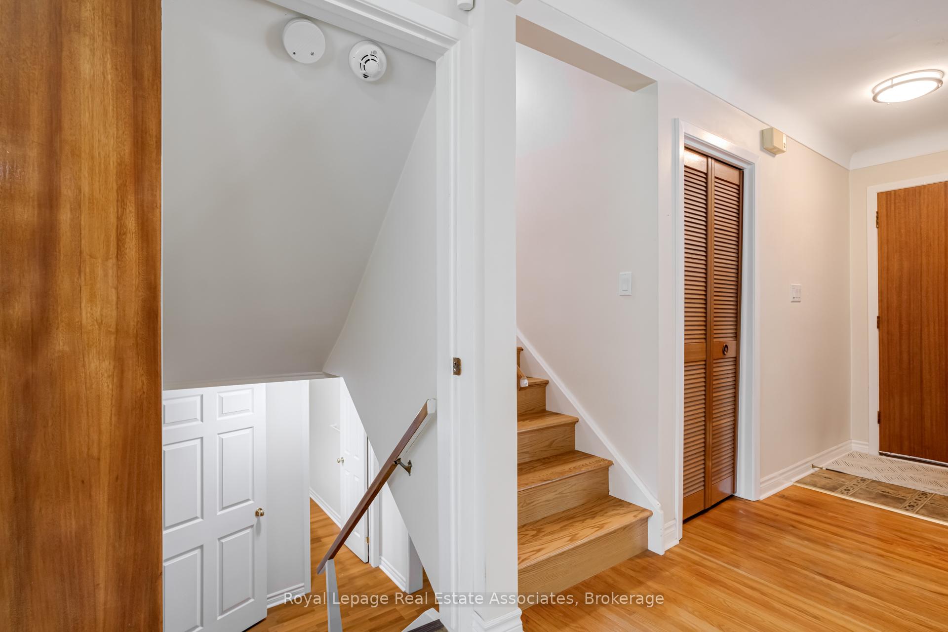 Photo 10 of 36 Trelawne Drive, St. Catharines, Vine/Linwell — HOMEH