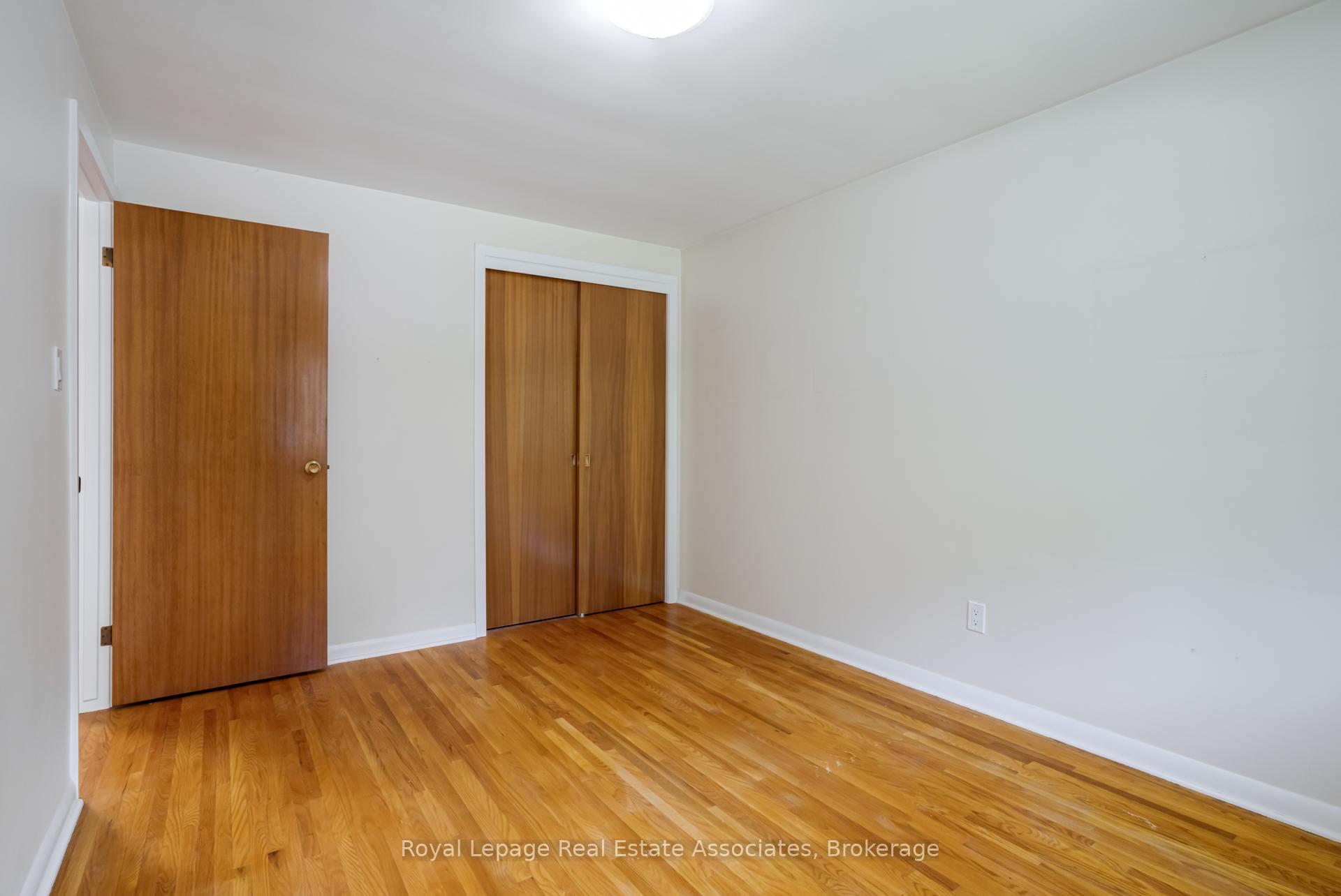 Photo 15 of 36 Trelawne Drive, St. Catharines, Vine/Linwell — HOMEH