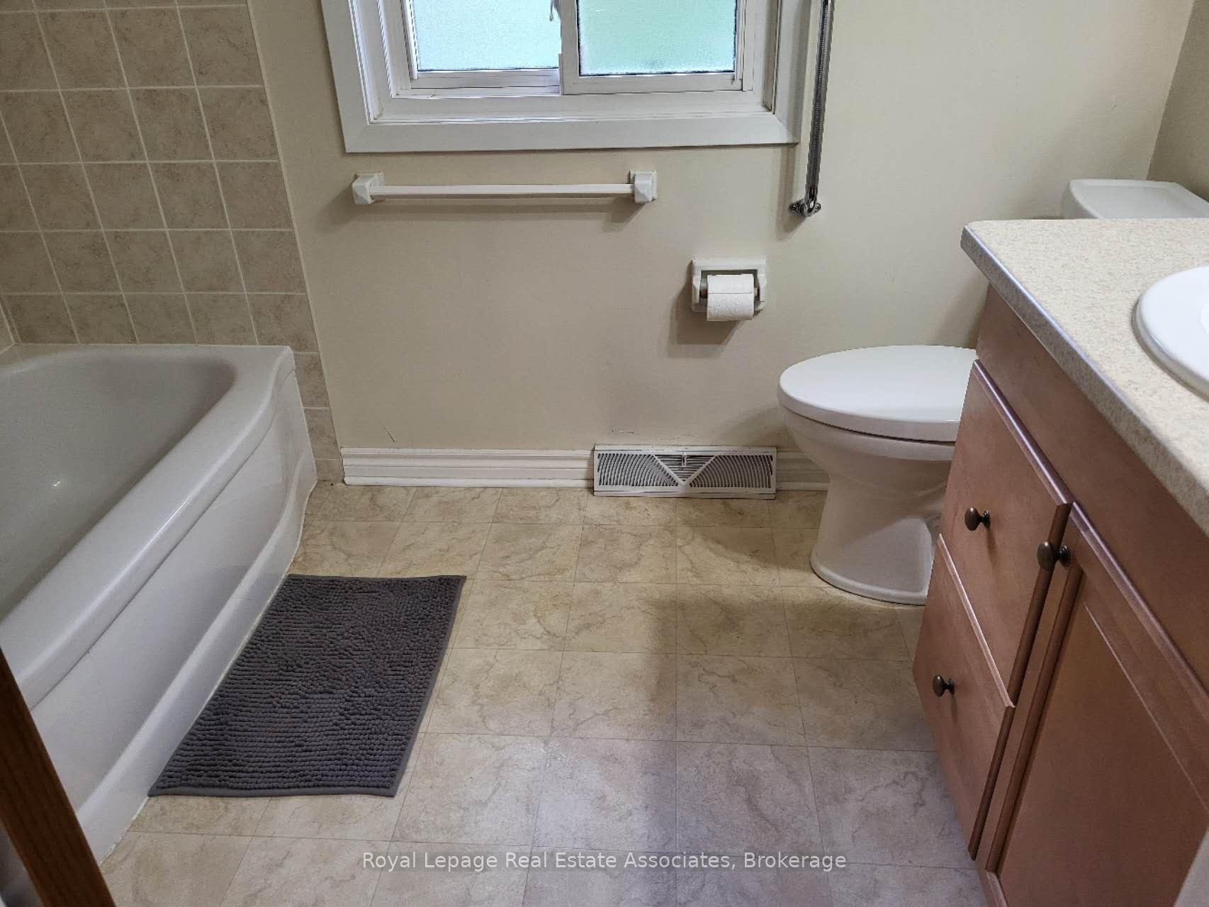 Photo 20 of 36 Trelawne Drive, St. Catharines, Vine/Linwell — HOMEH