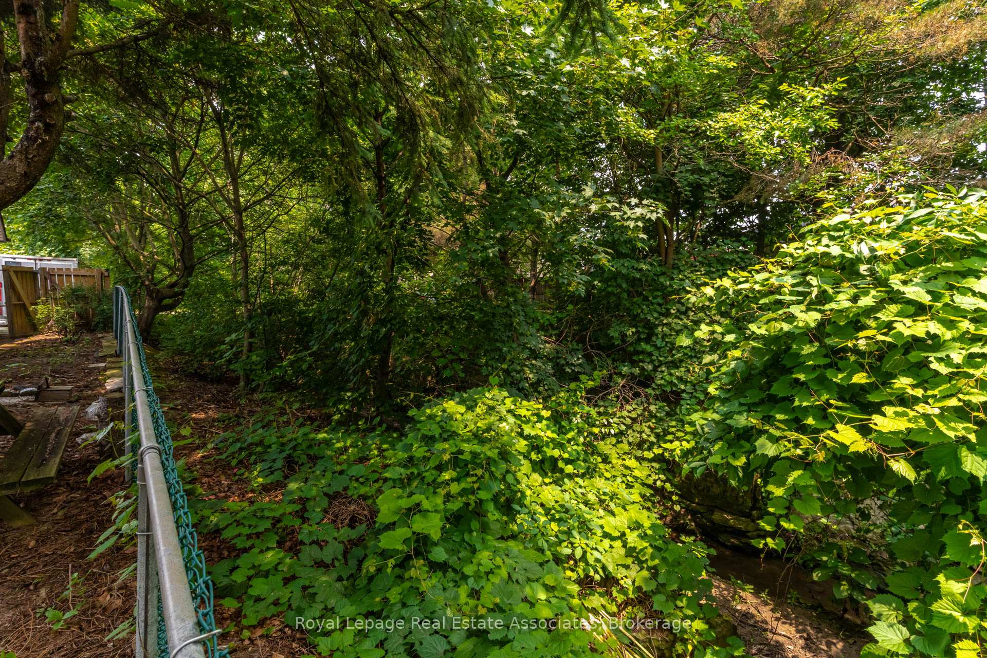 Photo 29 of 36 Trelawne Drive, St. Catharines, Vine/Linwell — HOMEH
