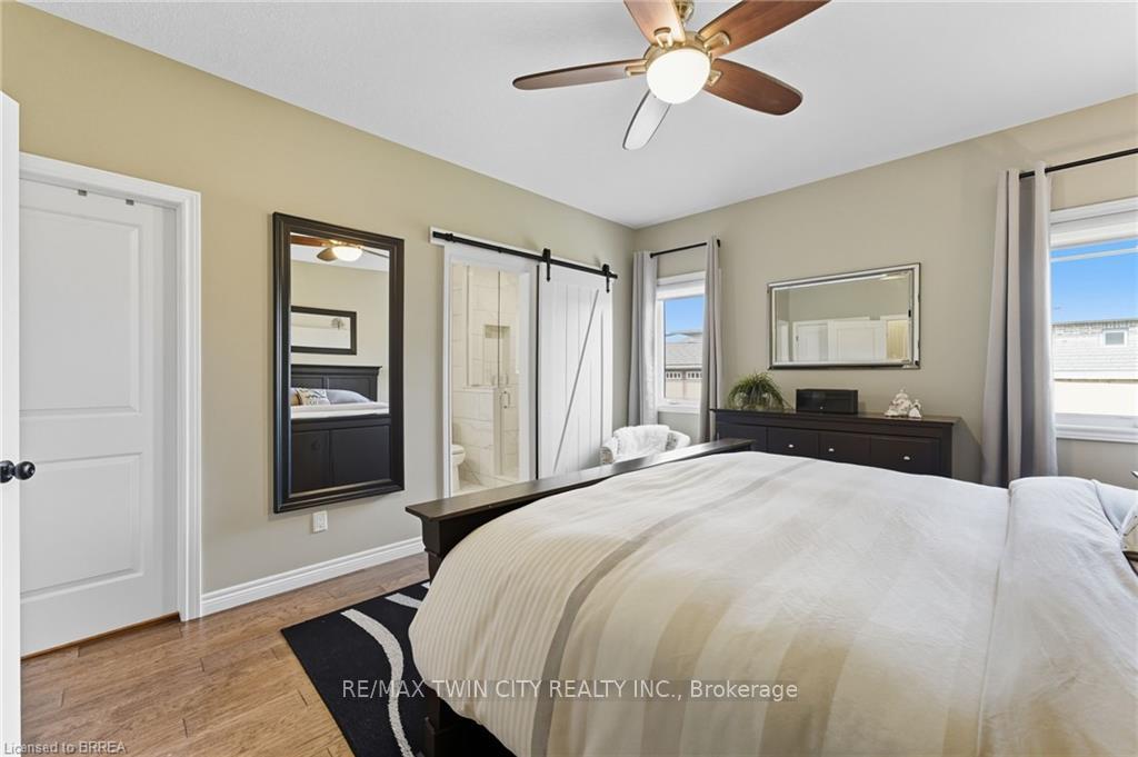 Photo 16 of 20 Masters Lane, Brant, Paris — HOMEH