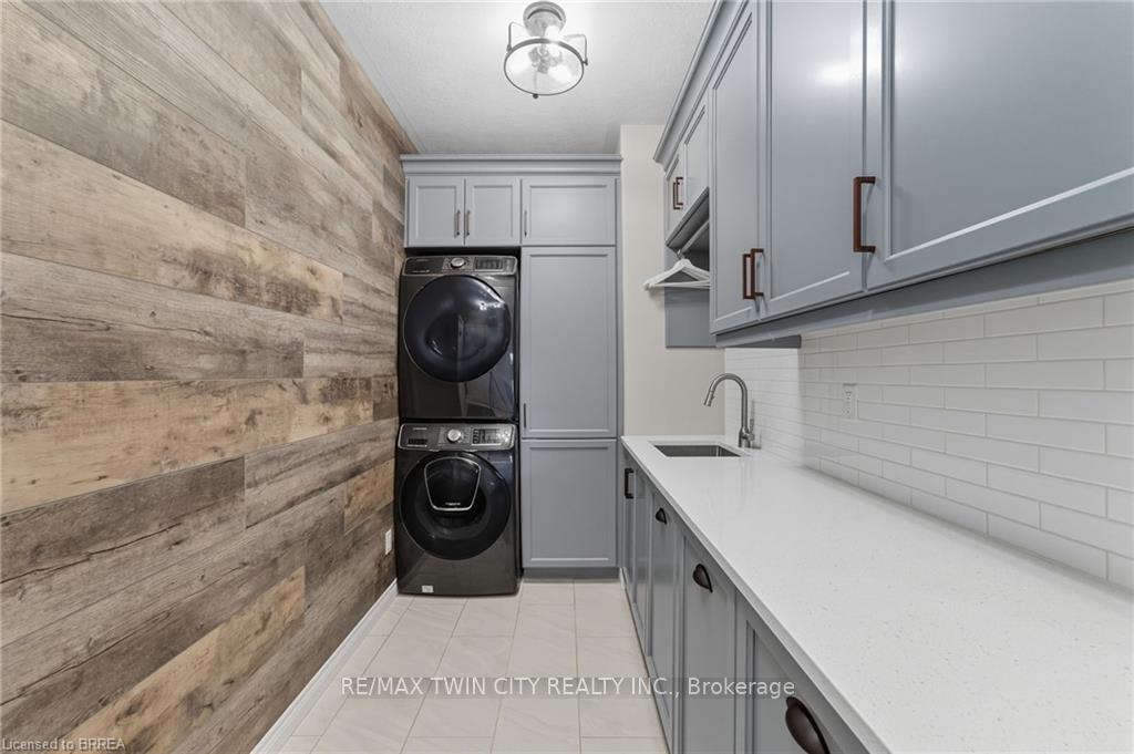 Photo 20 of 20 Masters Lane, Brant, Paris — HOMEH