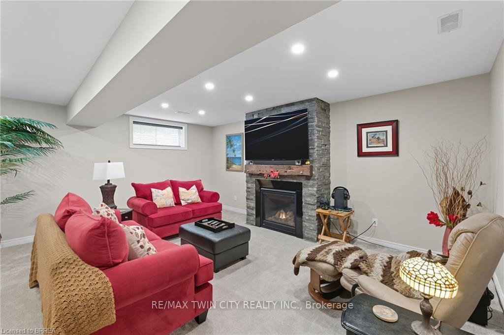 Photo 21 of 20 Masters Lane, Brant, Paris — HOMEH