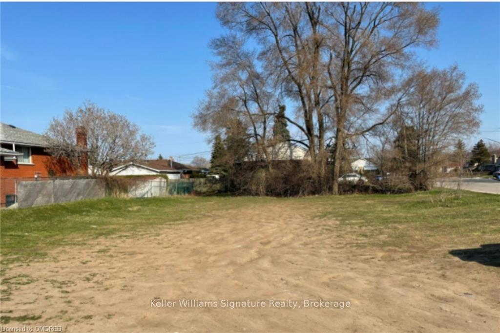 Photo 2 of 74 Felker Avenue, Hamilton, Stoney Creek — HOMEH