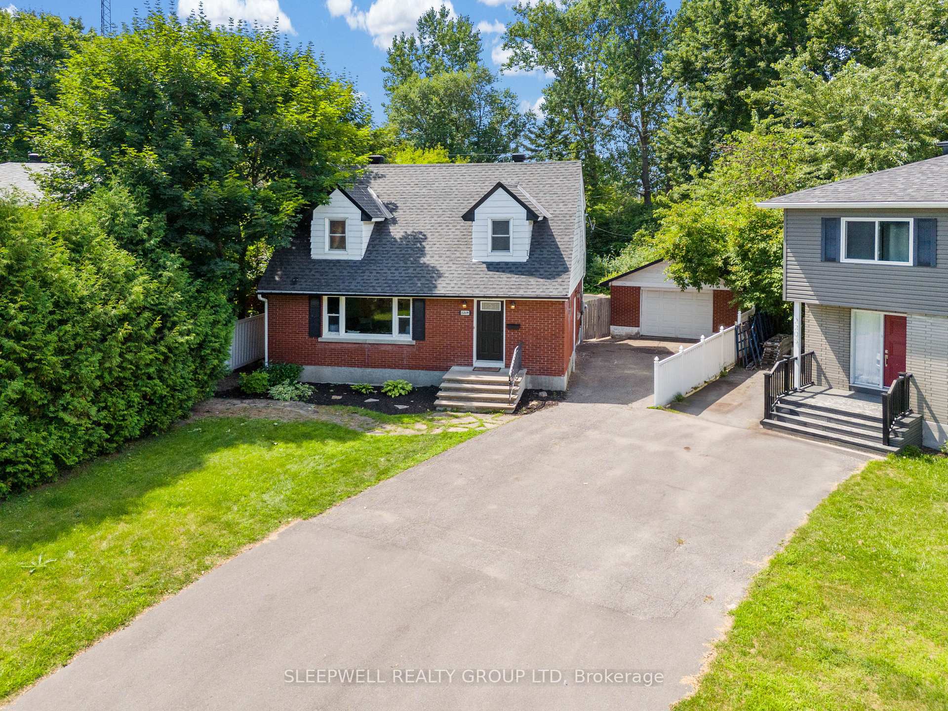 Photo 2 of 2209 Belair Drive, Ottawa, Bel Air Park — HOMEH