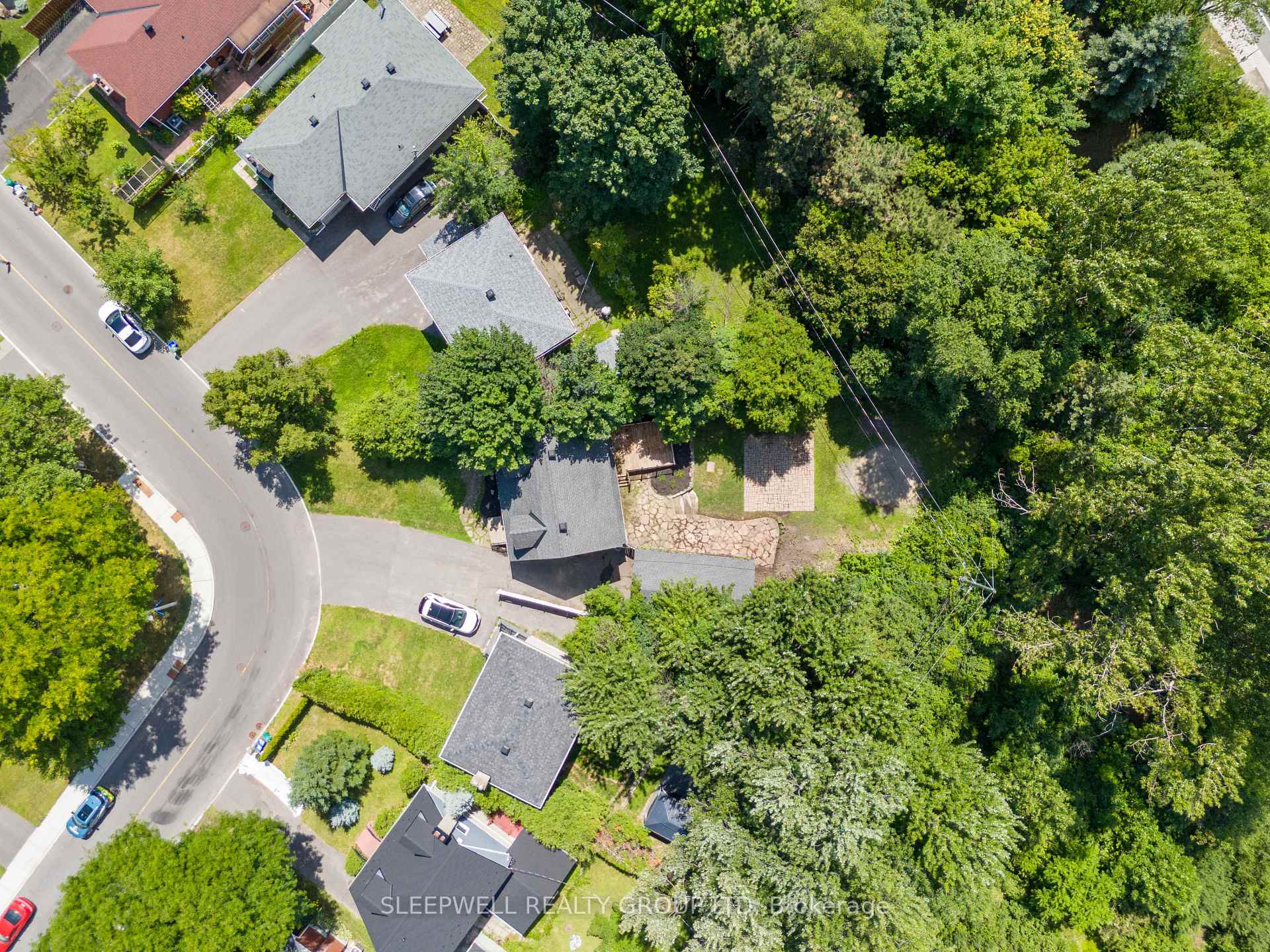 Photo 3 of 2209 Belair Drive, Ottawa, Bel Air Park — HOMEH