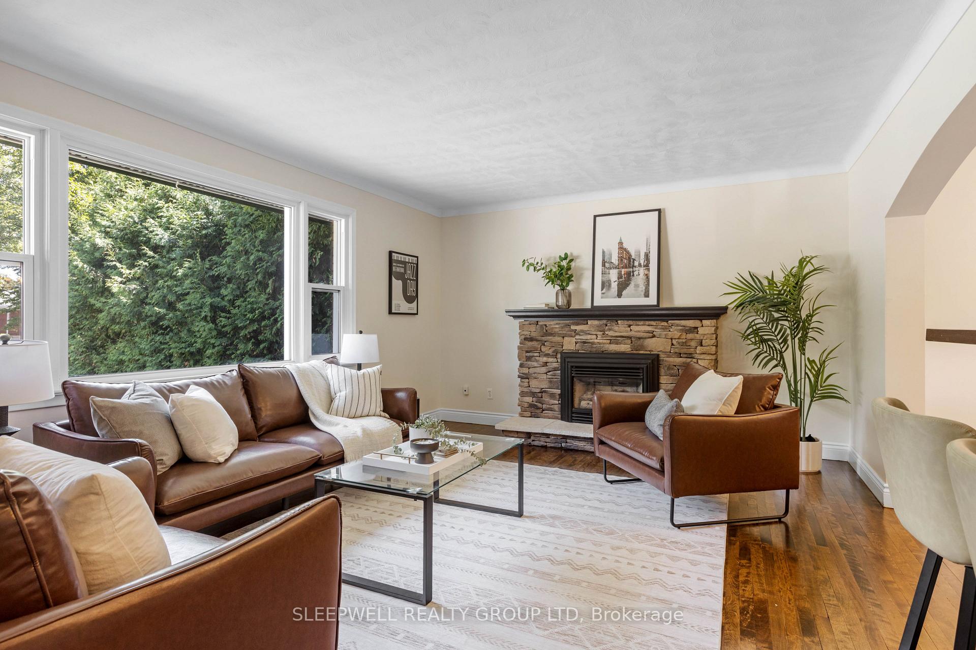 Photo 6 of 2209 Belair Drive, Ottawa, Bel Air Park — HOMEH
