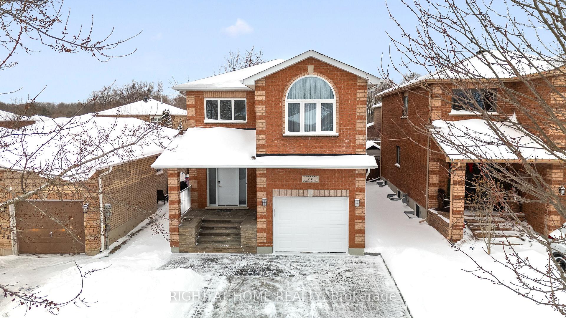 Photo 1 of 14 Butternut Drive, Barrie, Holly — HOMEH