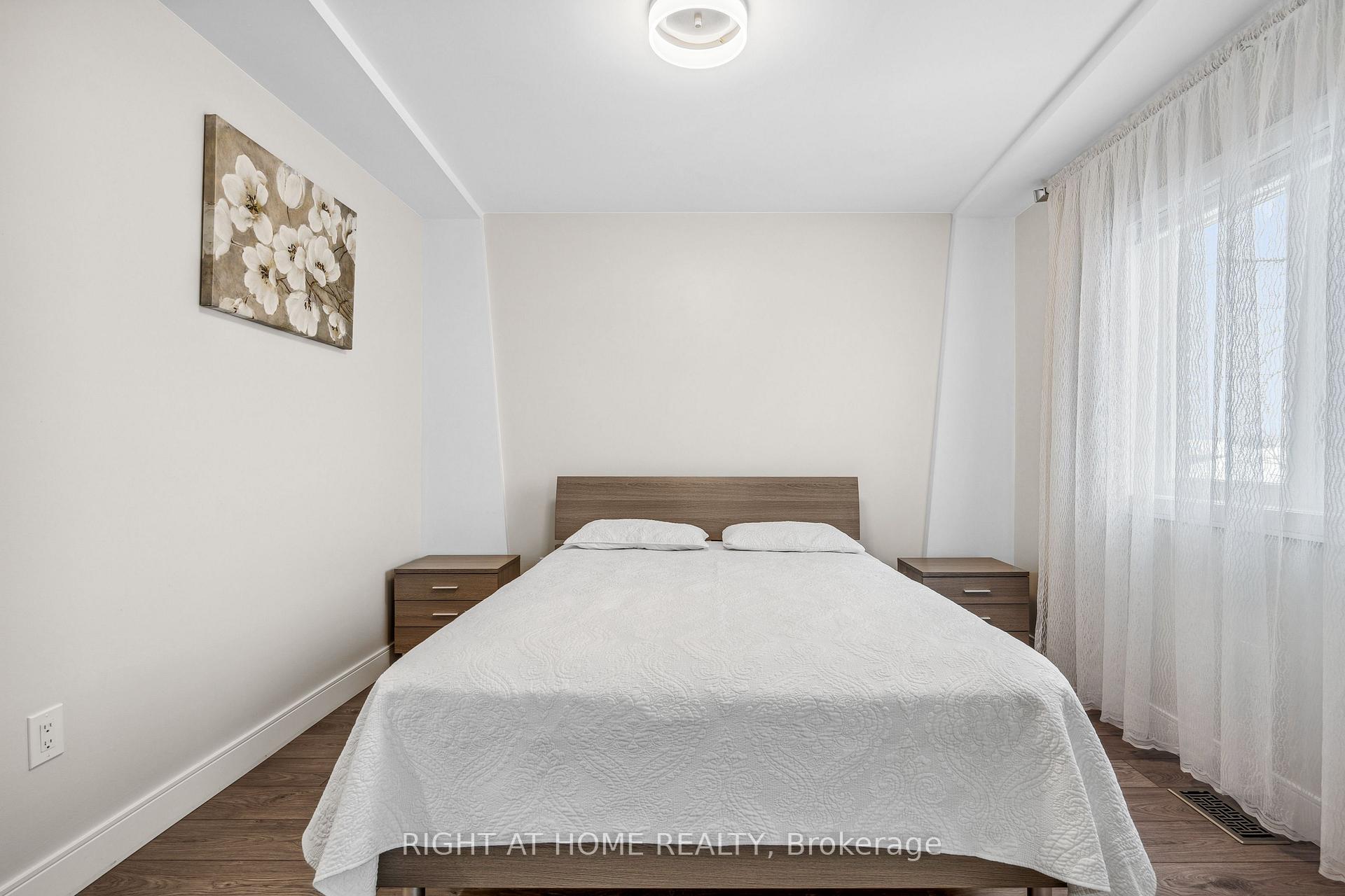 Photo 19 of 14 Butternut Drive, Barrie, Holly — HOMEH