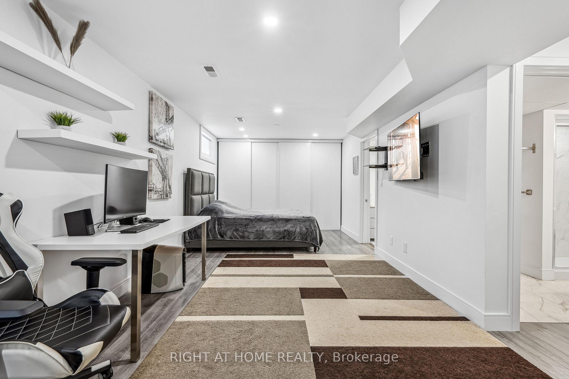 Photo 34 of 14 Butternut Drive, Barrie, Holly — HOMEH