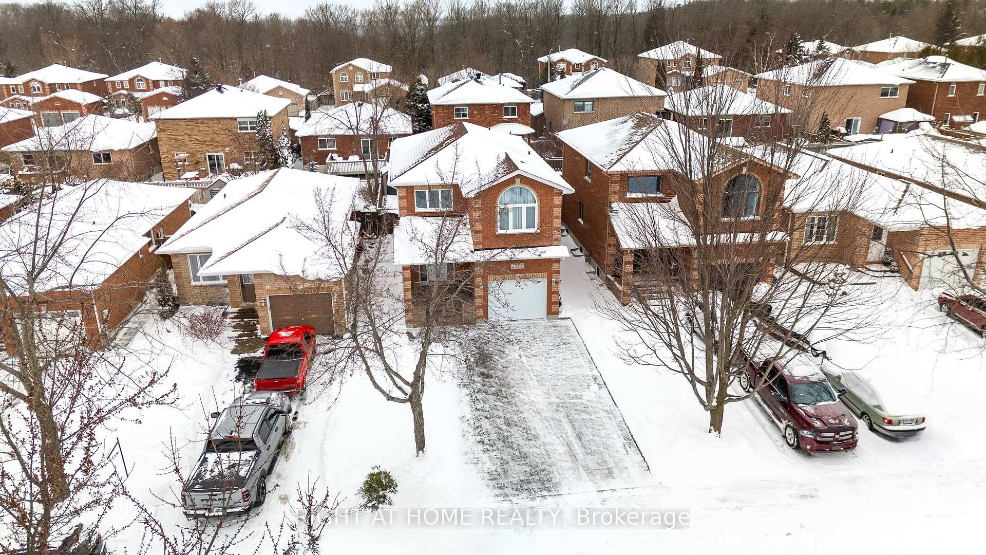 Photo 36 of 14 Butternut Drive, Barrie, Holly — HOMEH