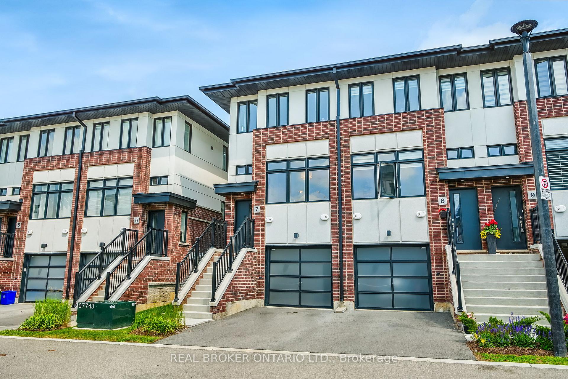 Photo 1 of Unit 7, 527 Shaver Road, Hamilton, Ancaster — HOMEH