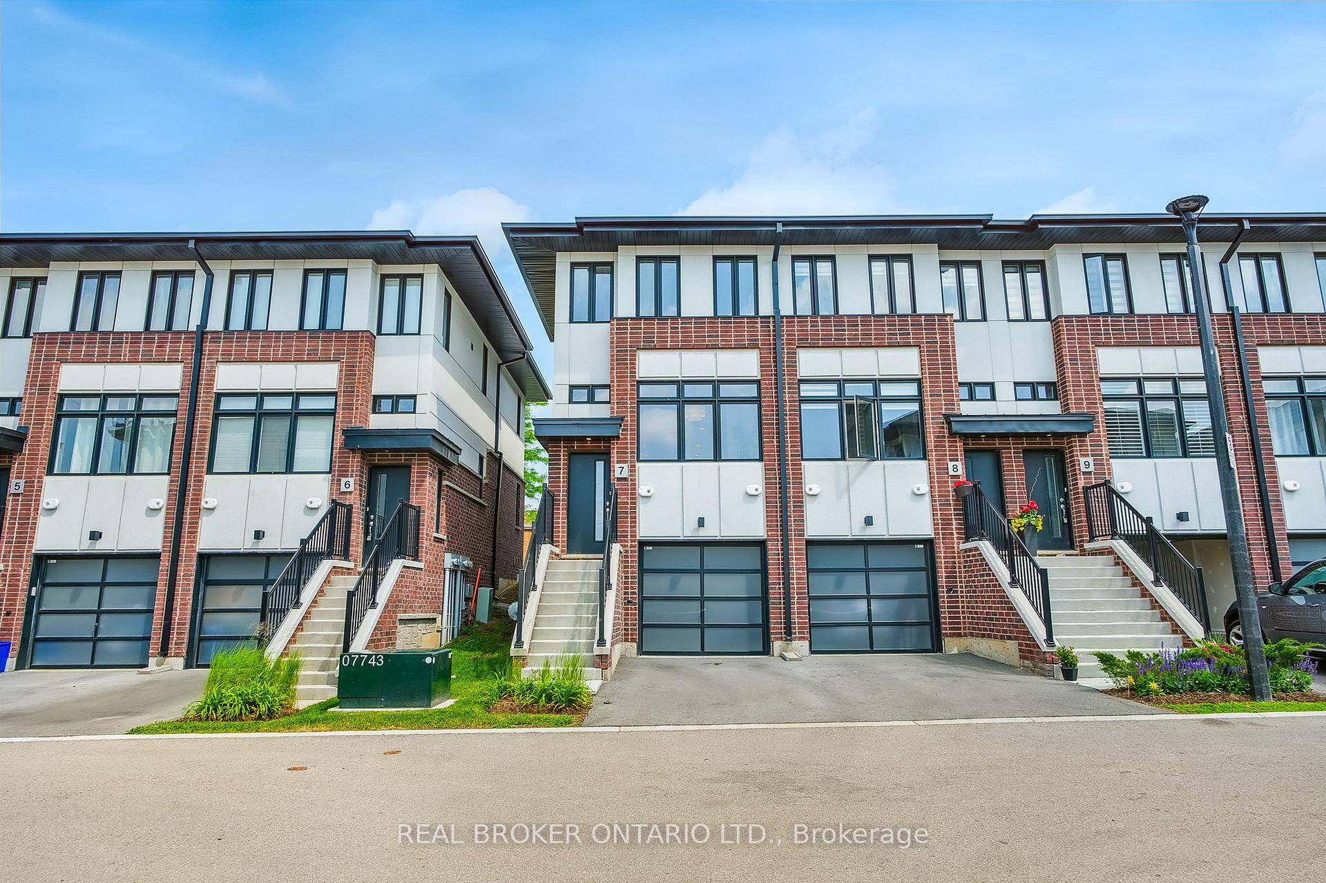 Photo 2 of Unit 7, 527 Shaver Road, Hamilton, Ancaster — HOMEH