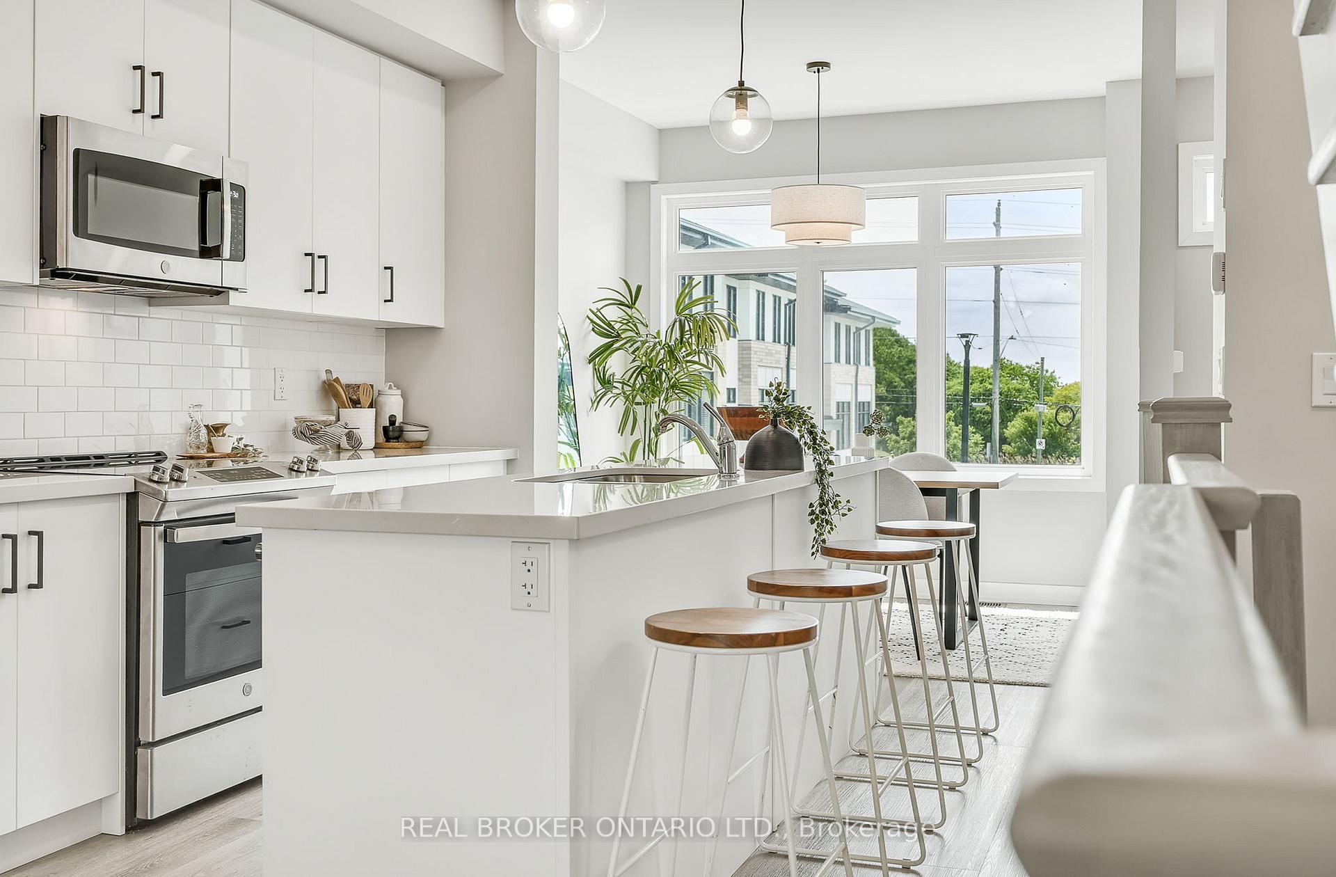 Photo 10 of Unit 7, 527 Shaver Road, Hamilton, Ancaster — HOMEH