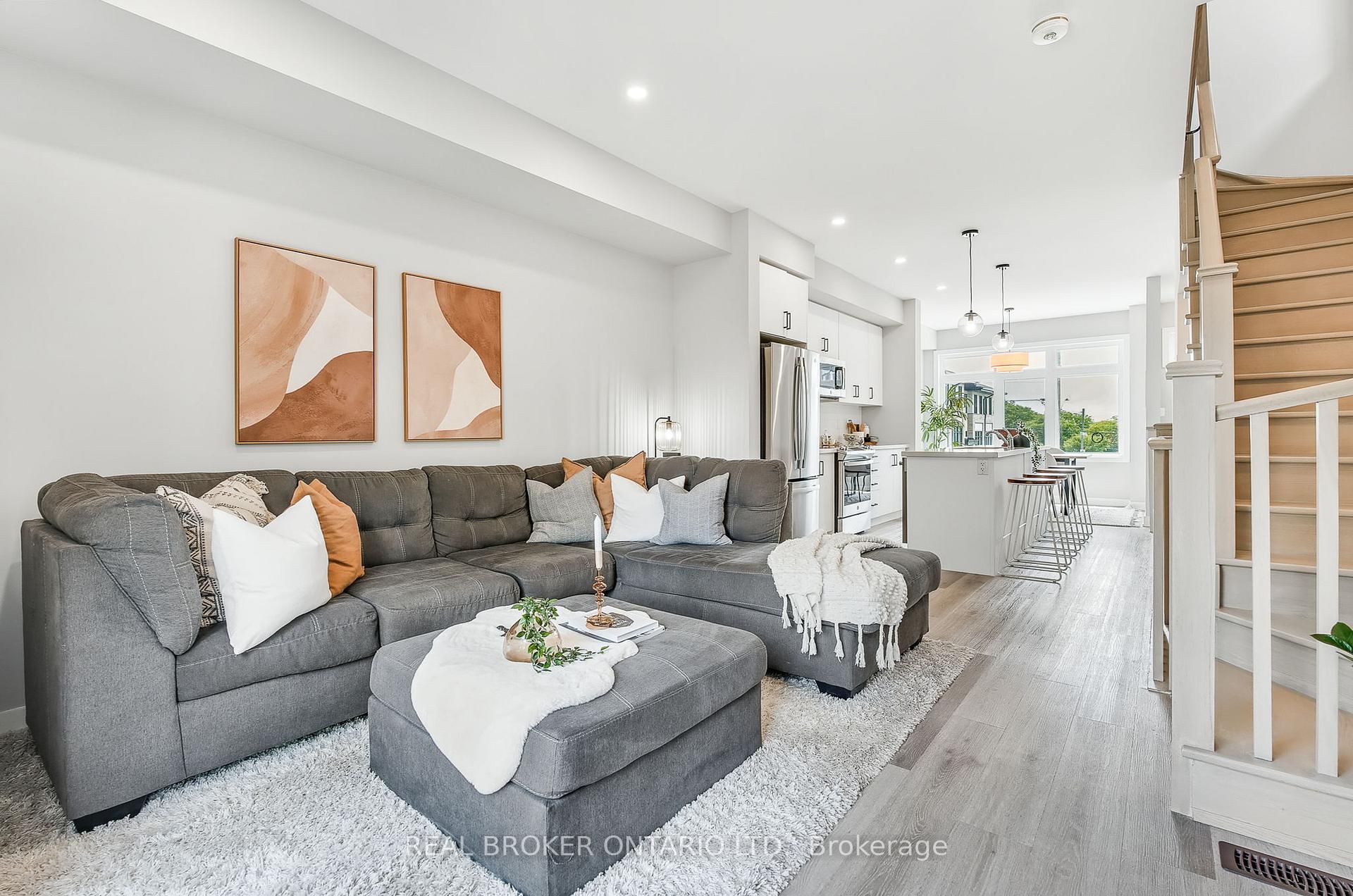 Photo 20 of Unit 7, 527 Shaver Road, Hamilton, Ancaster — HOMEH