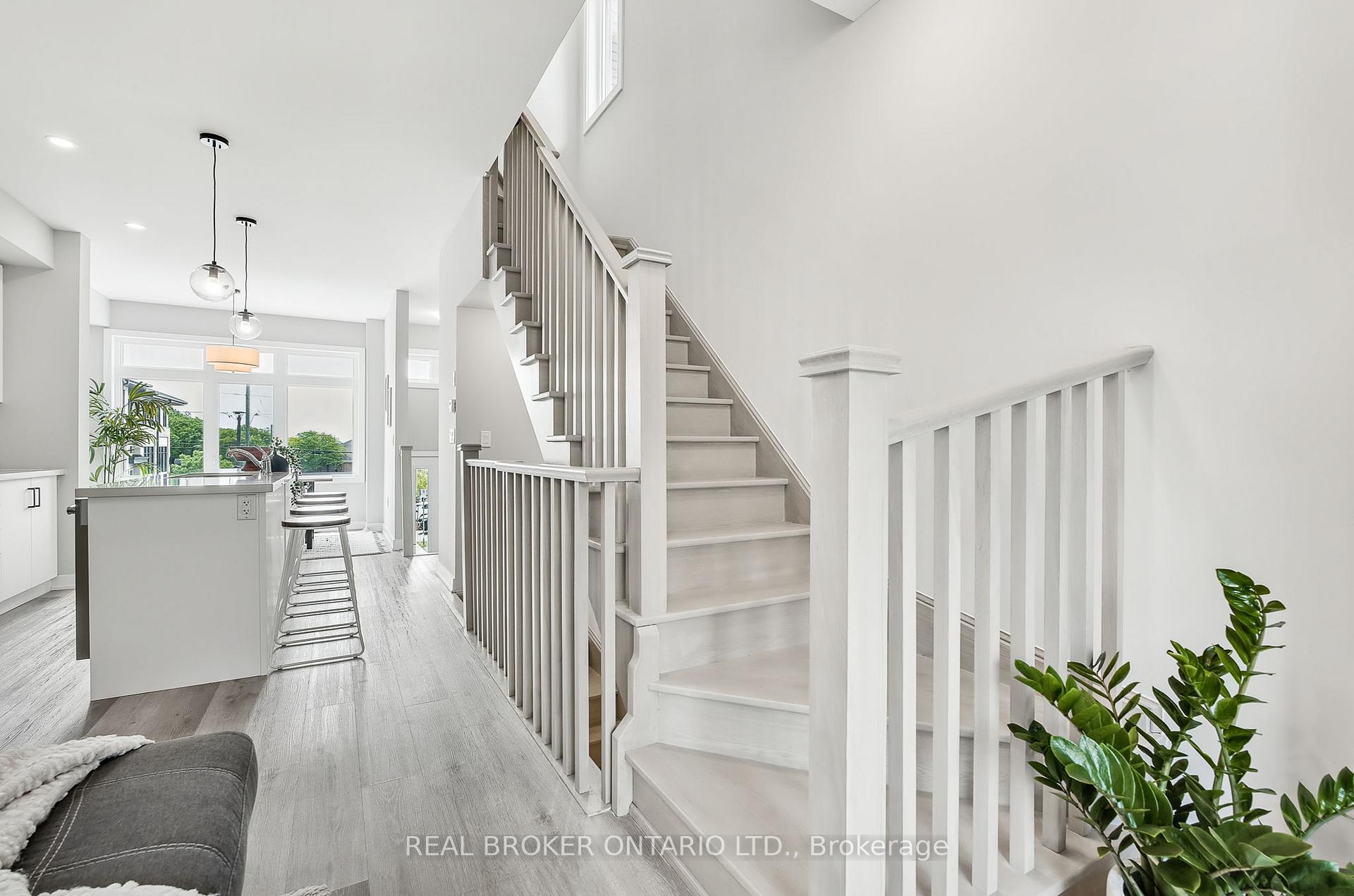 Photo 22 of Unit 7, 527 Shaver Road, Hamilton, Ancaster — HOMEH
