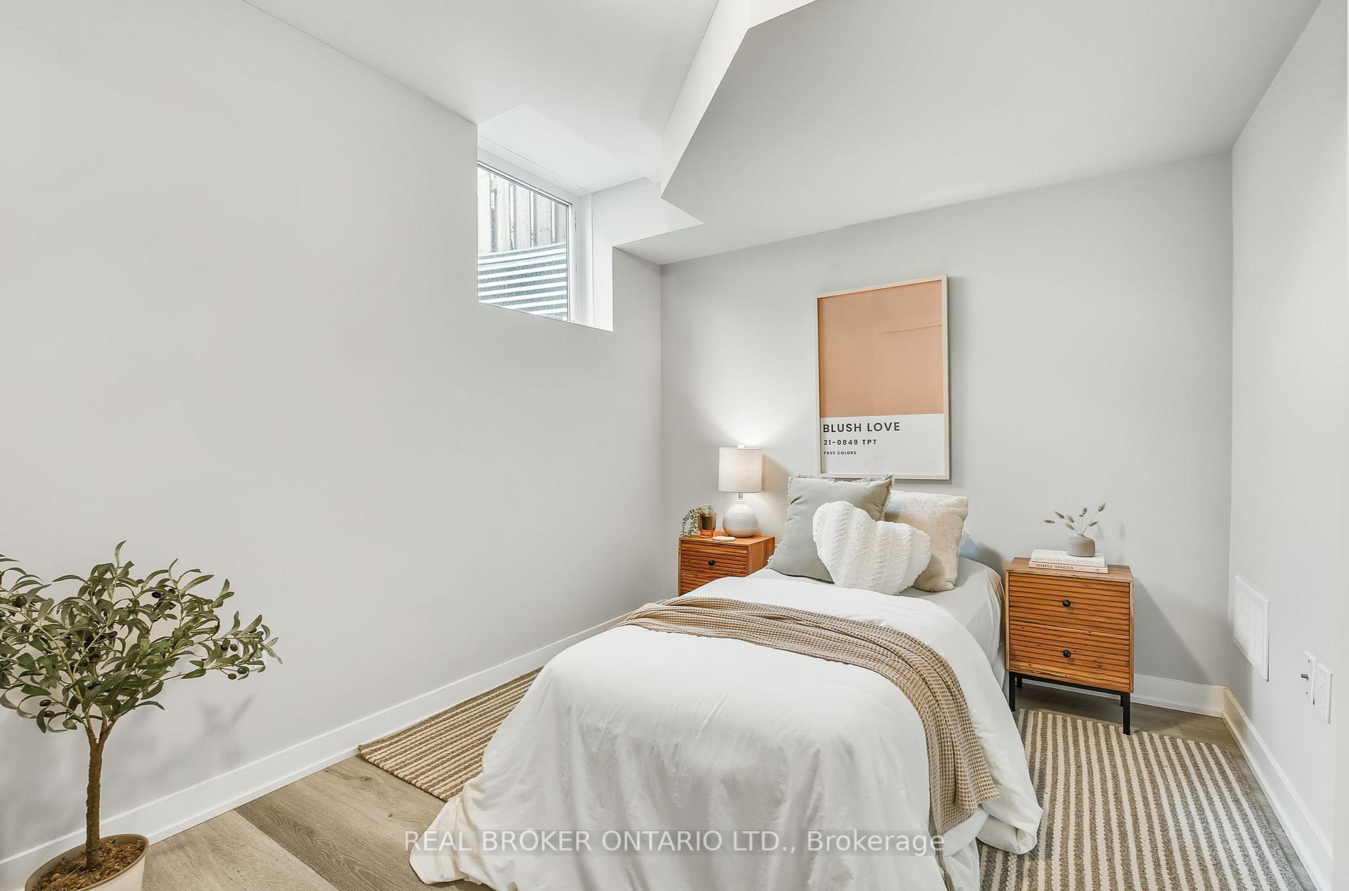 Photo 42 of Unit 7, 527 Shaver Road, Hamilton, Ancaster — HOMEH