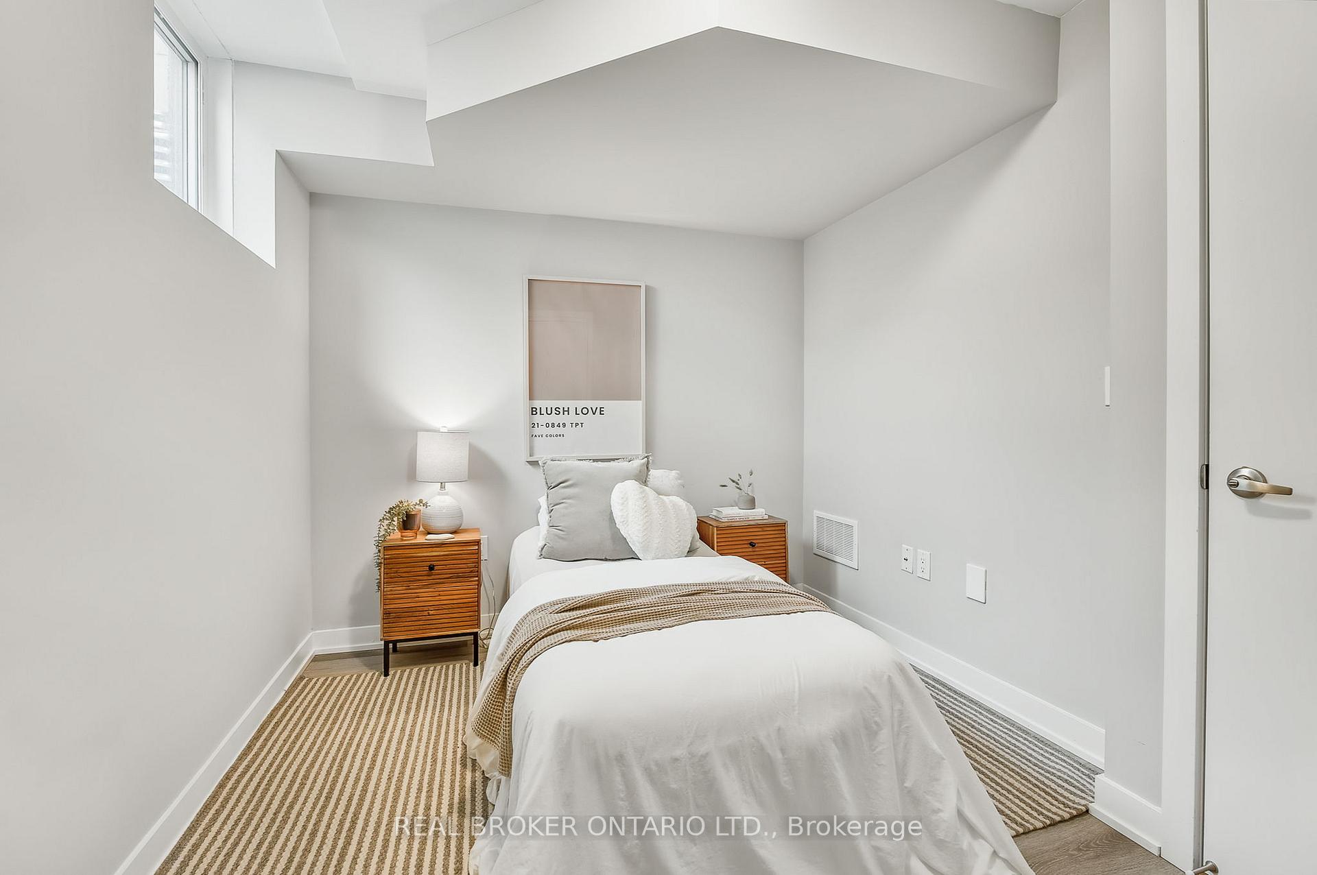 Photo 43 of Unit 7, 527 Shaver Road, Hamilton, Ancaster — HOMEH