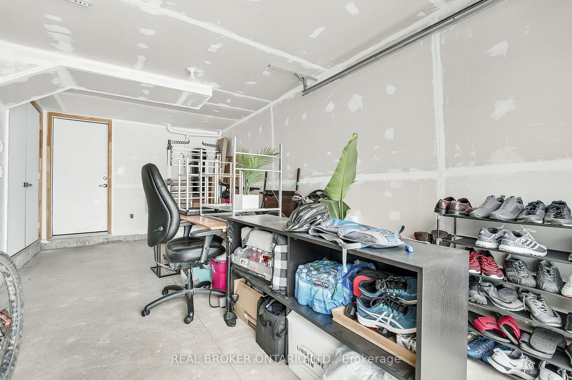 Photo 46 of Unit 7, 527 Shaver Road, Hamilton, Ancaster — HOMEH