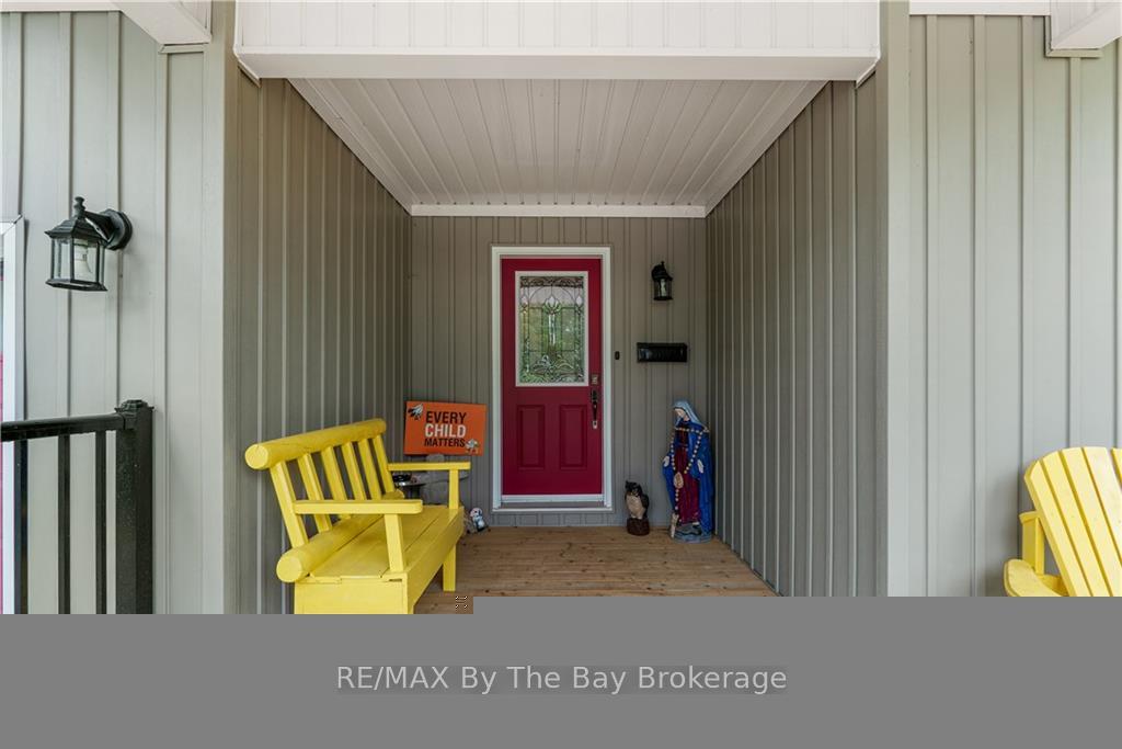 Photo 6 of 88 Henry Street, Barrie, Queen's Park — HOMEH