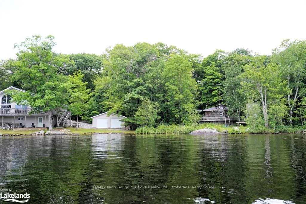 Photo 4 of Unit W/A, 329 Healey, The Archipelago, Archipelago South — HOMEH