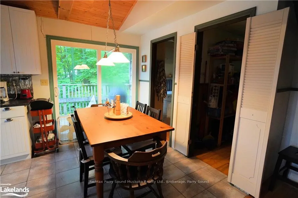 Photo 11 of Unit W/A, 329 Healey, The Archipelago, Archipelago South — HOMEH