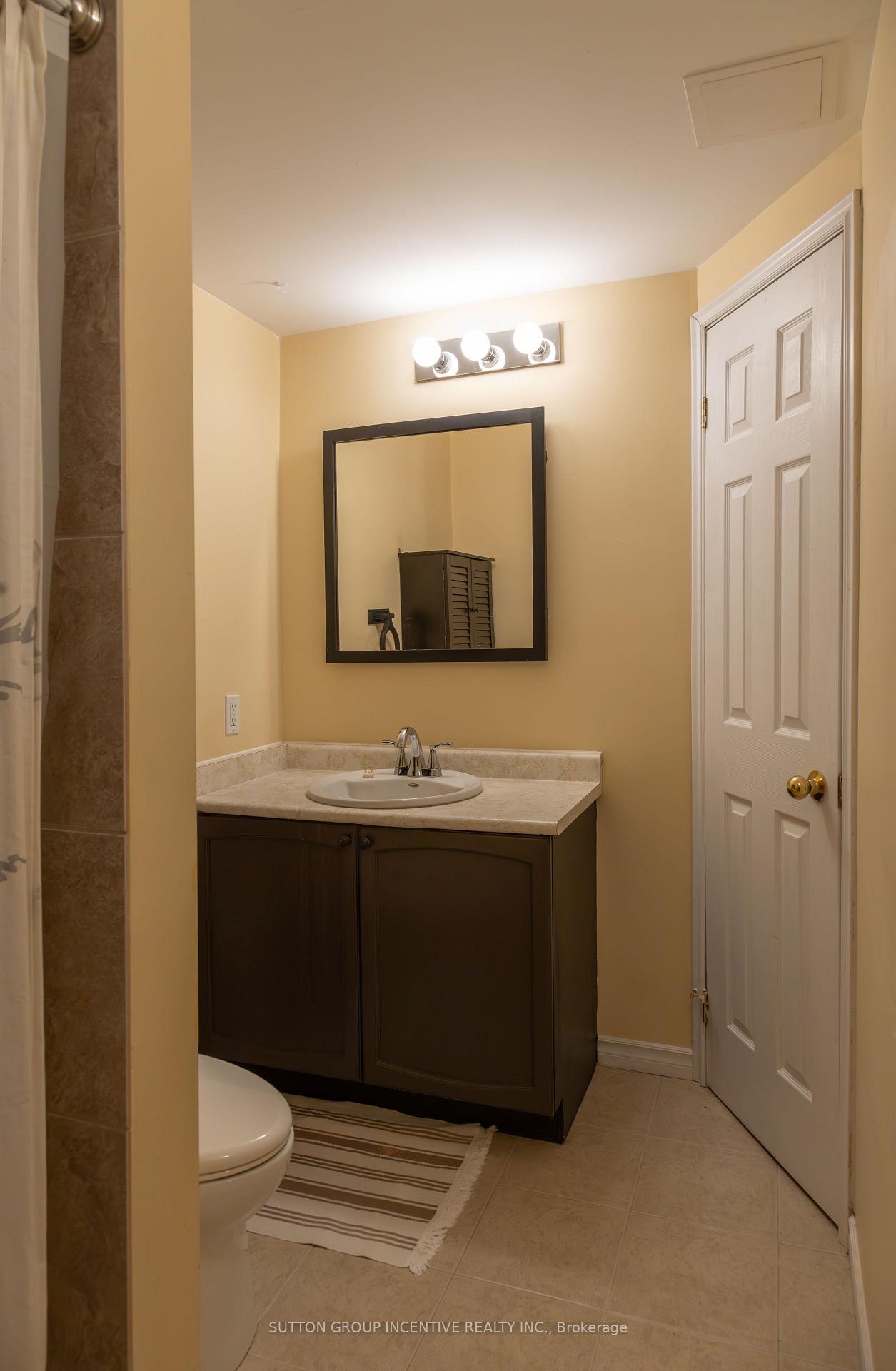 Photo 29 of 31 Moore Place, Barrie, Letitia Heights — HOMEH