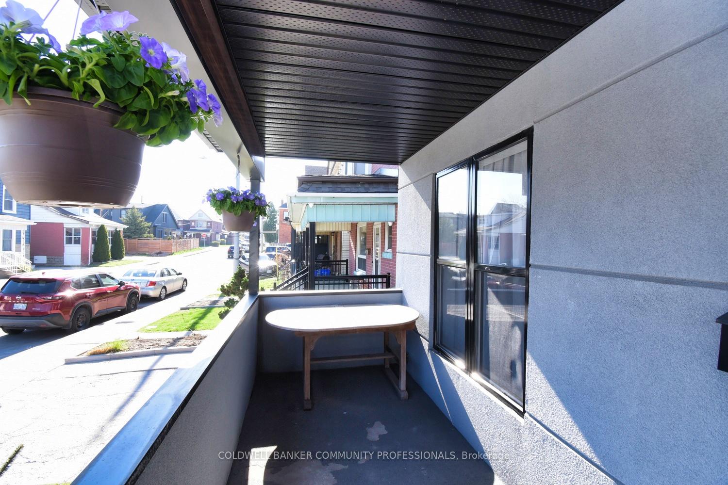 Photo 4 of 46 Rosemont Avenue, Hamilton, Stripley — HOMEH
