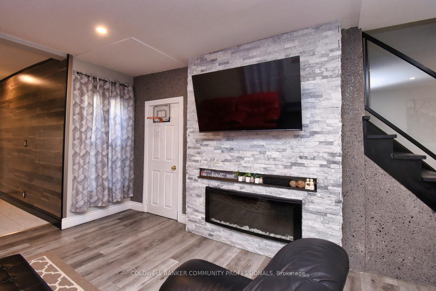 Photo 6 of 46 Rosemont Avenue, Hamilton, Stripley — HOMEH