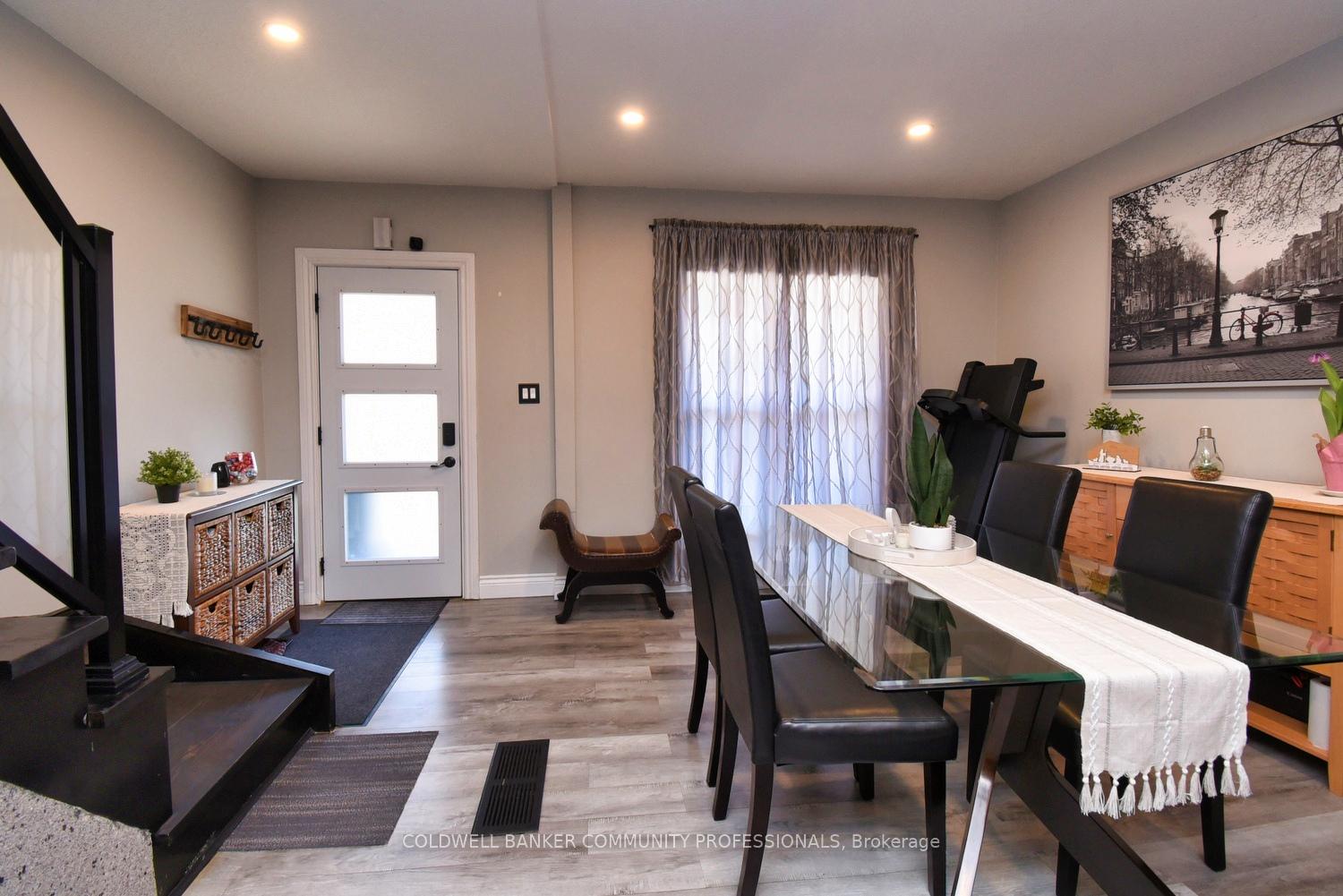 Photo 11 of 46 Rosemont Avenue, Hamilton, Stripley — HOMEH