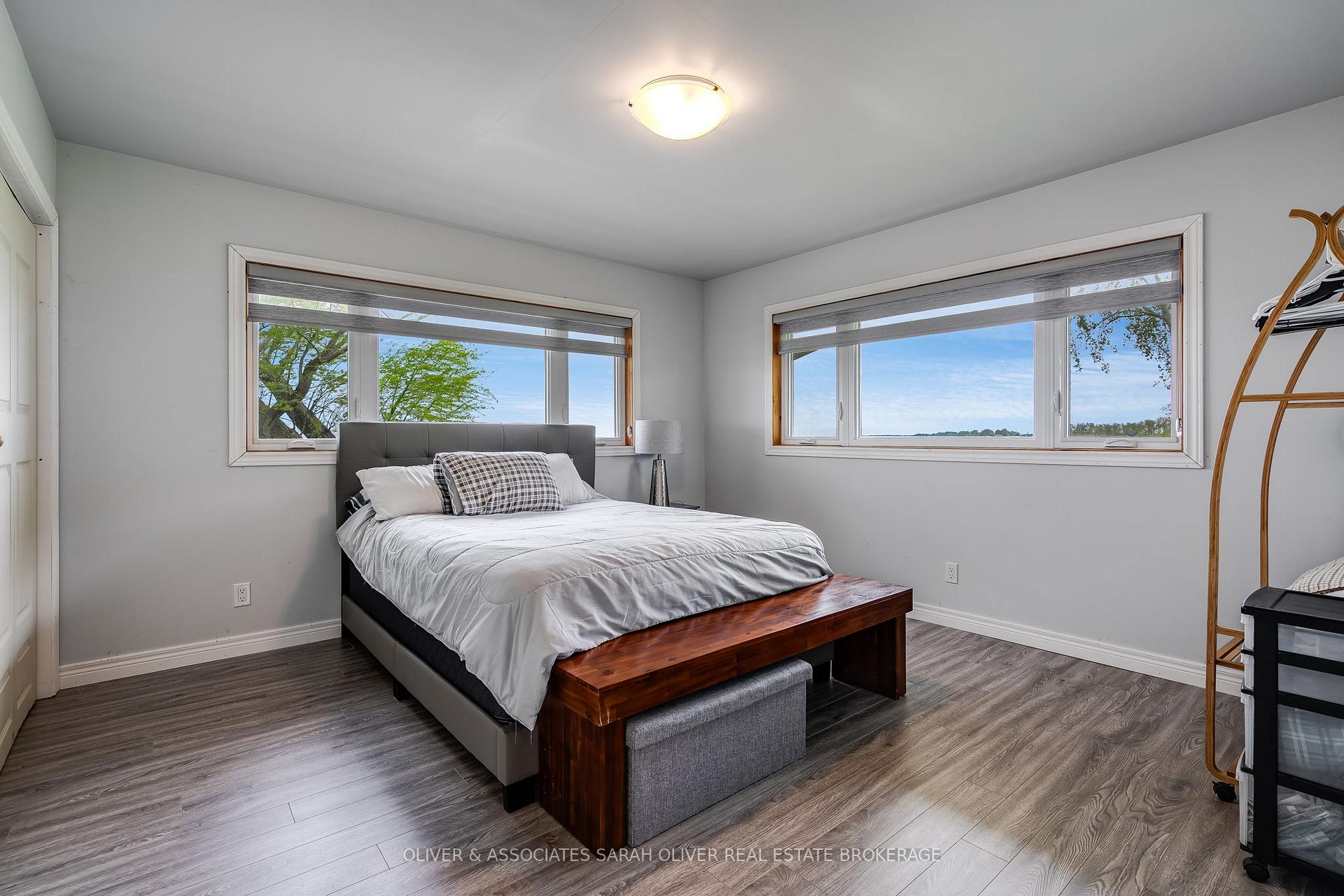 Photo 15 of 270 Cotterie Park, Leamington — HOMEH