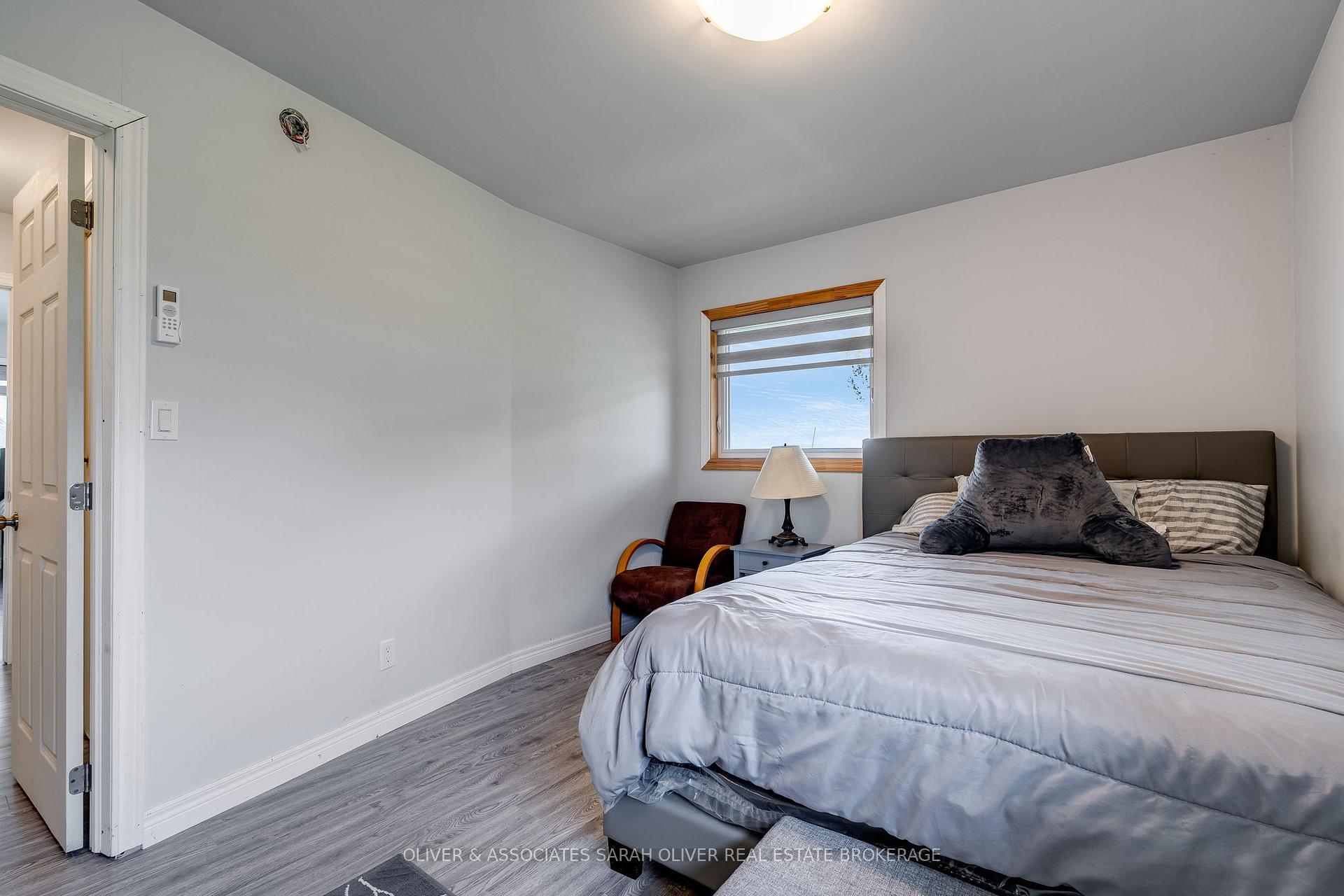 Photo 19 of 270 Cotterie Park, Leamington — HOMEH