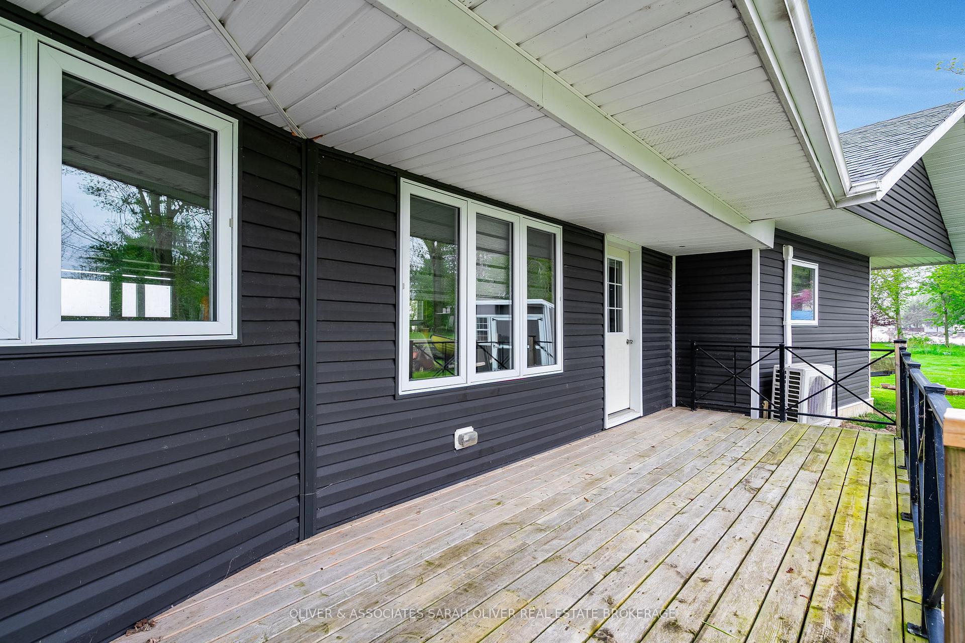 Photo 24 of 270 Cotterie Park, Leamington — HOMEH