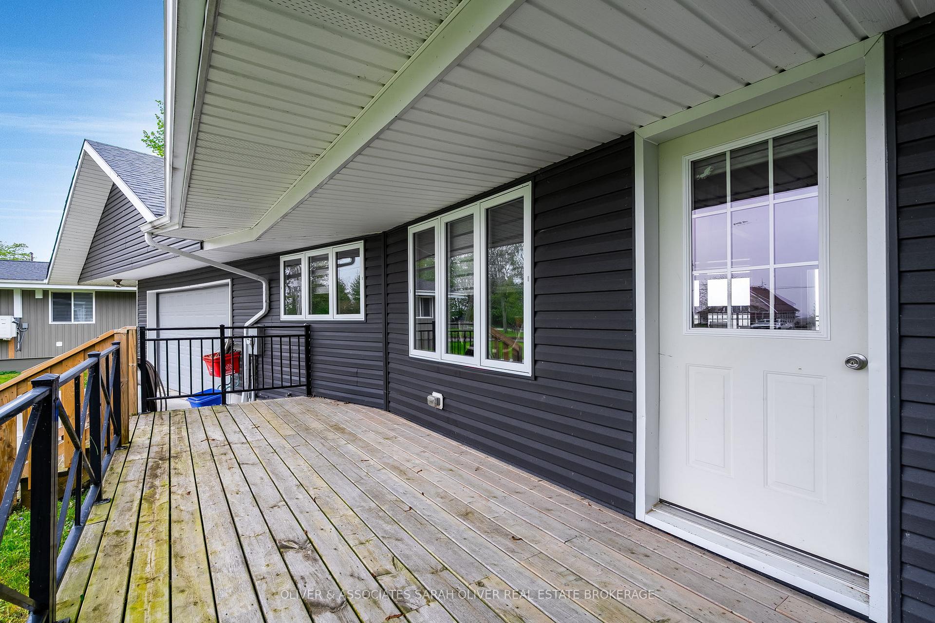 Photo 25 of 270 Cotterie Park, Leamington — HOMEH