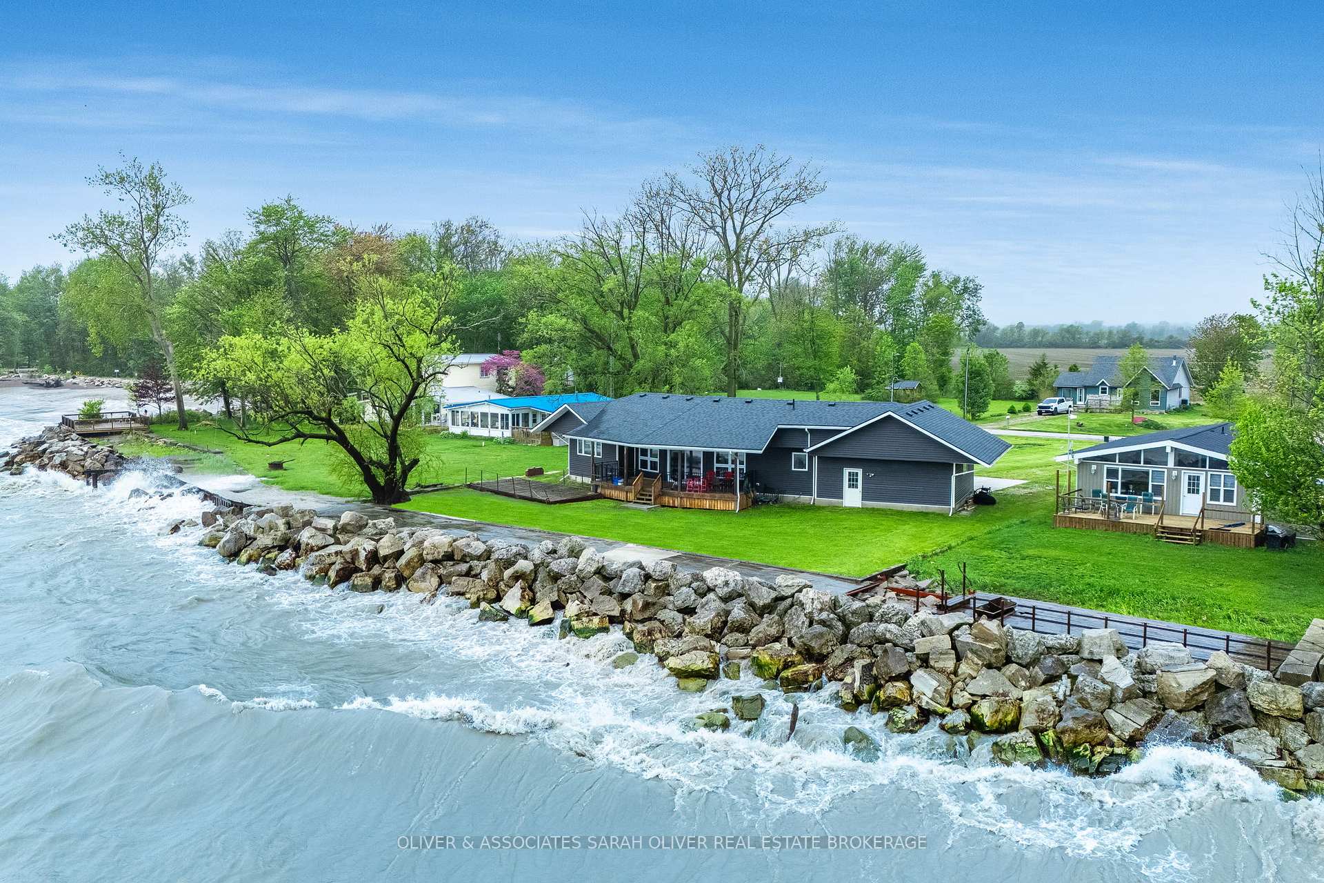 Photo 38 of 270 Cotterie Park, Leamington — HOMEH
