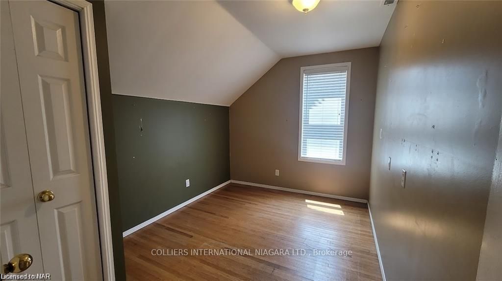 Photo 41 of 247 Russell Avenue, St. Catharines, Downtown — HOMEH